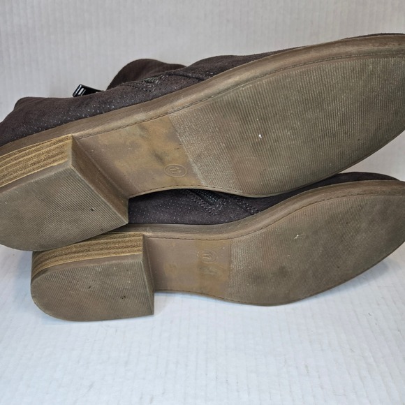 Universal Thread Women Brown Perforated Faux Suede Ankle Boots Side Zip Size 11 - Picture 6 of 6